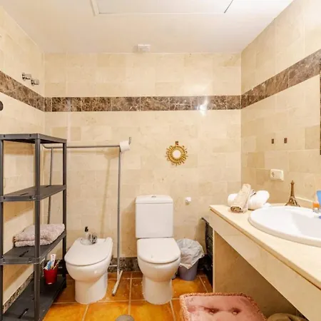 To Home&royal Marbella Апартаменти Естепона