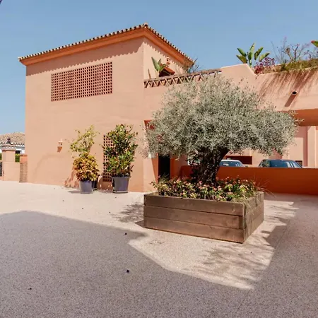 To Home&royal Marbella * Estepona